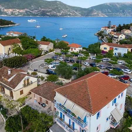 Nafsika And - فيسكاردو