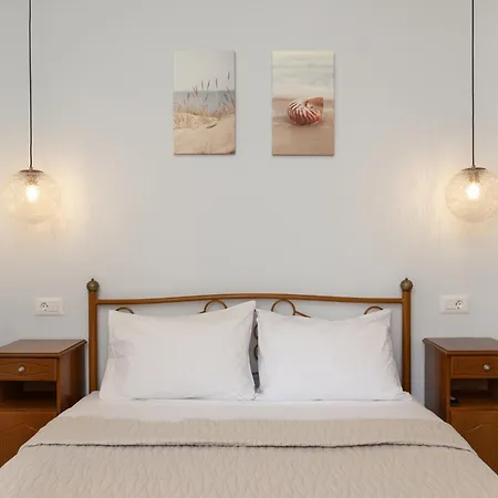 Nafsika And - فيسكاردو