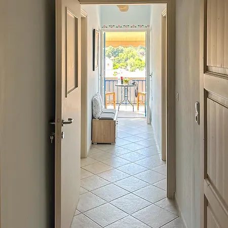 بيت ضيافة Nafsika And - 3*